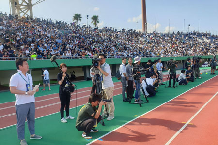 Increíbles bienvenidas a los equipos que llegan a Japón
