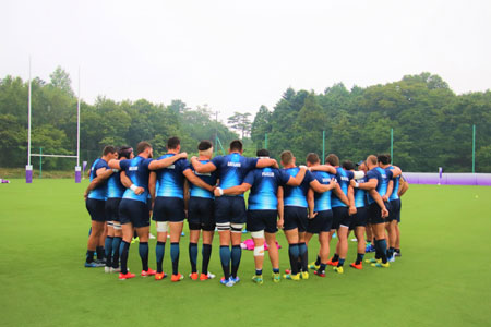 Los Pumas entrenaron en doble turno en Japón