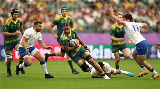 Australia derrotó a Uruguay y presiona a Gales