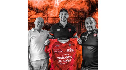 Etzebeth renovó con Toulon