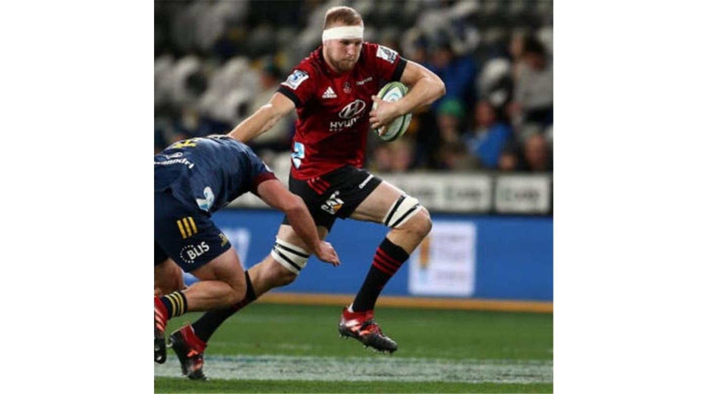 Crusaders derrotó a Highlanders en el debut