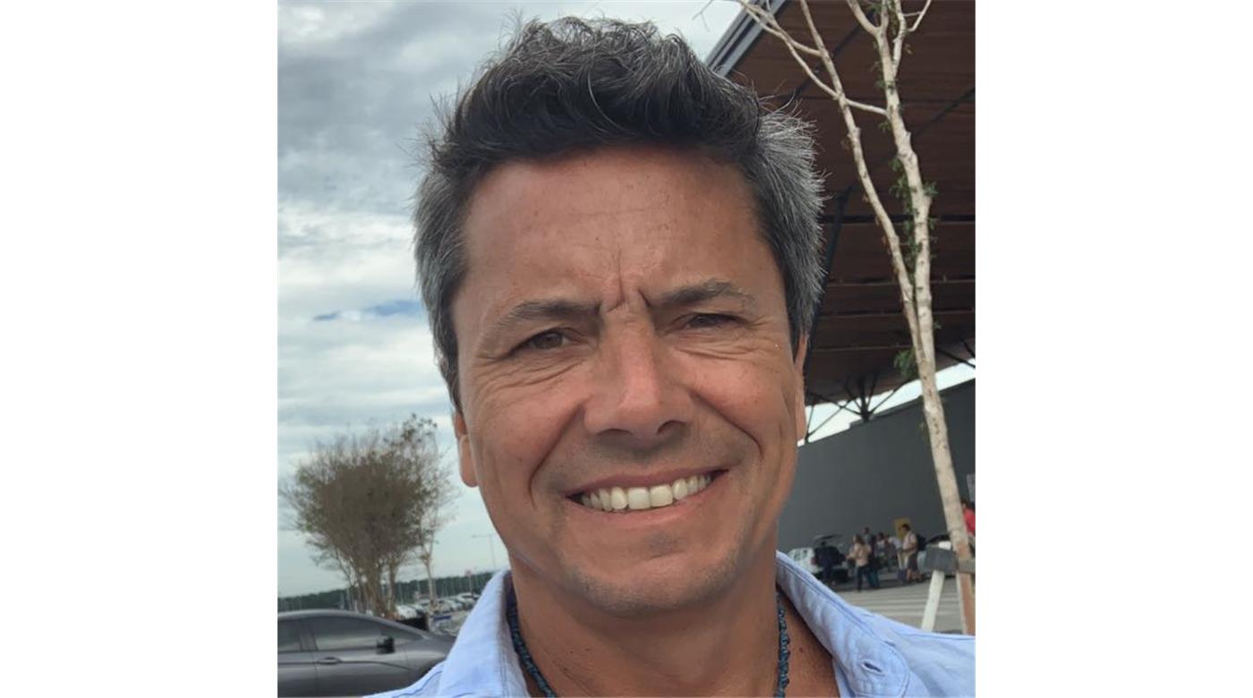 Roberto Gómez Coll: 