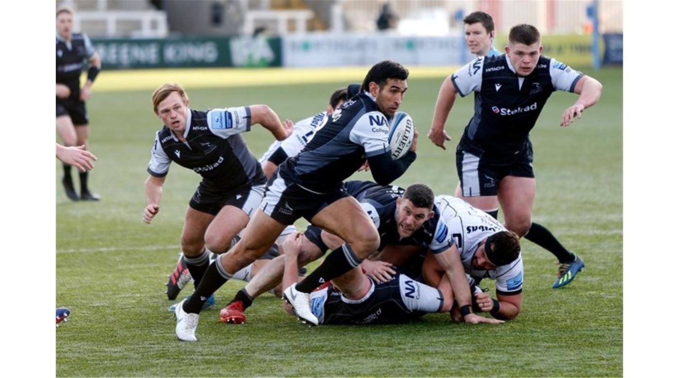 MATÍAS ORLANDO SALIÓ LESIONADO Y ENCENDIÓ LAS ALARMAS EN LOS PUMAS 