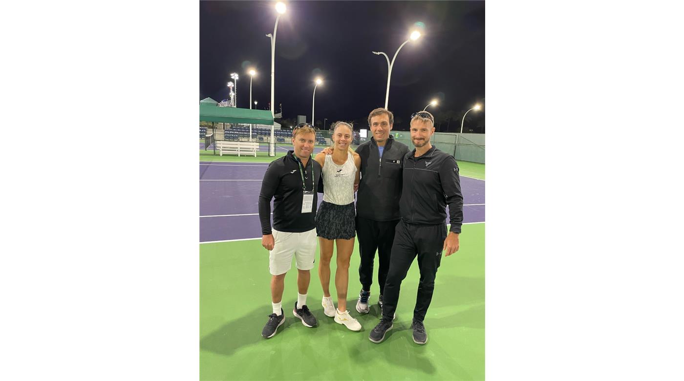  SEBASTIÁN COZZARÍN: DEL RUGBY AMATEUR AL TENIS PROFESIONAL 