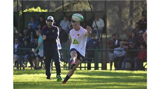 LA PLATA CEDIÓ EL INVICTO ANTE CURUPAYTÍ, PERO CONTINÚA COMO LÍDER