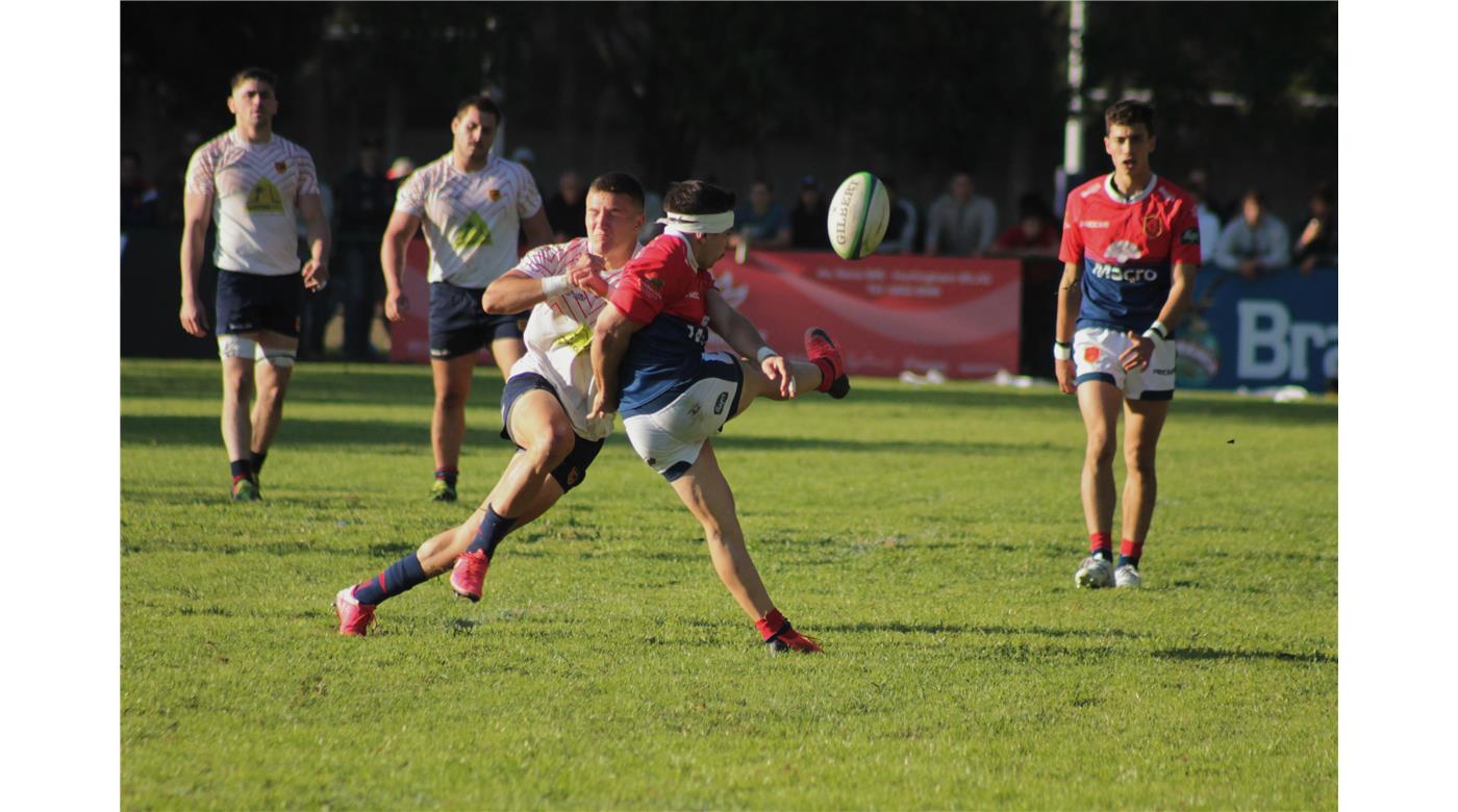DEPORTIVA FRANCESA VOLVIÓ A GANAR Y SUBE EN LA TABLA