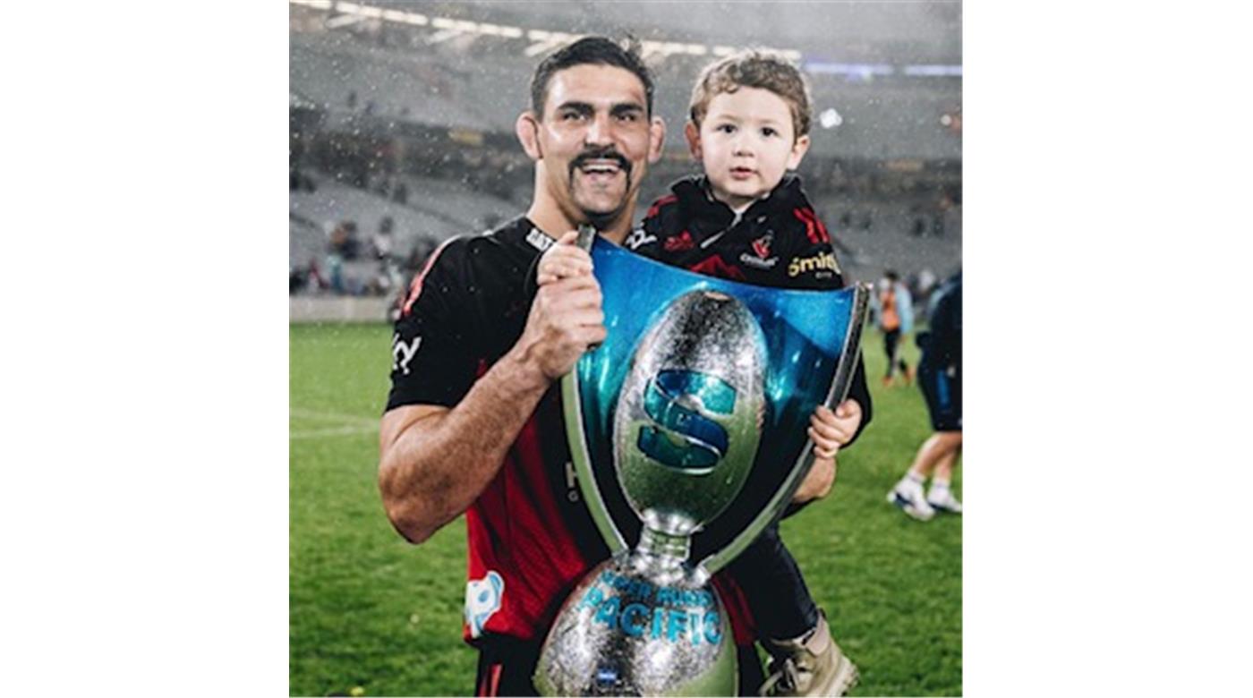 Pablo Matera se consagró campeón del Súper Rugby con Crusaders