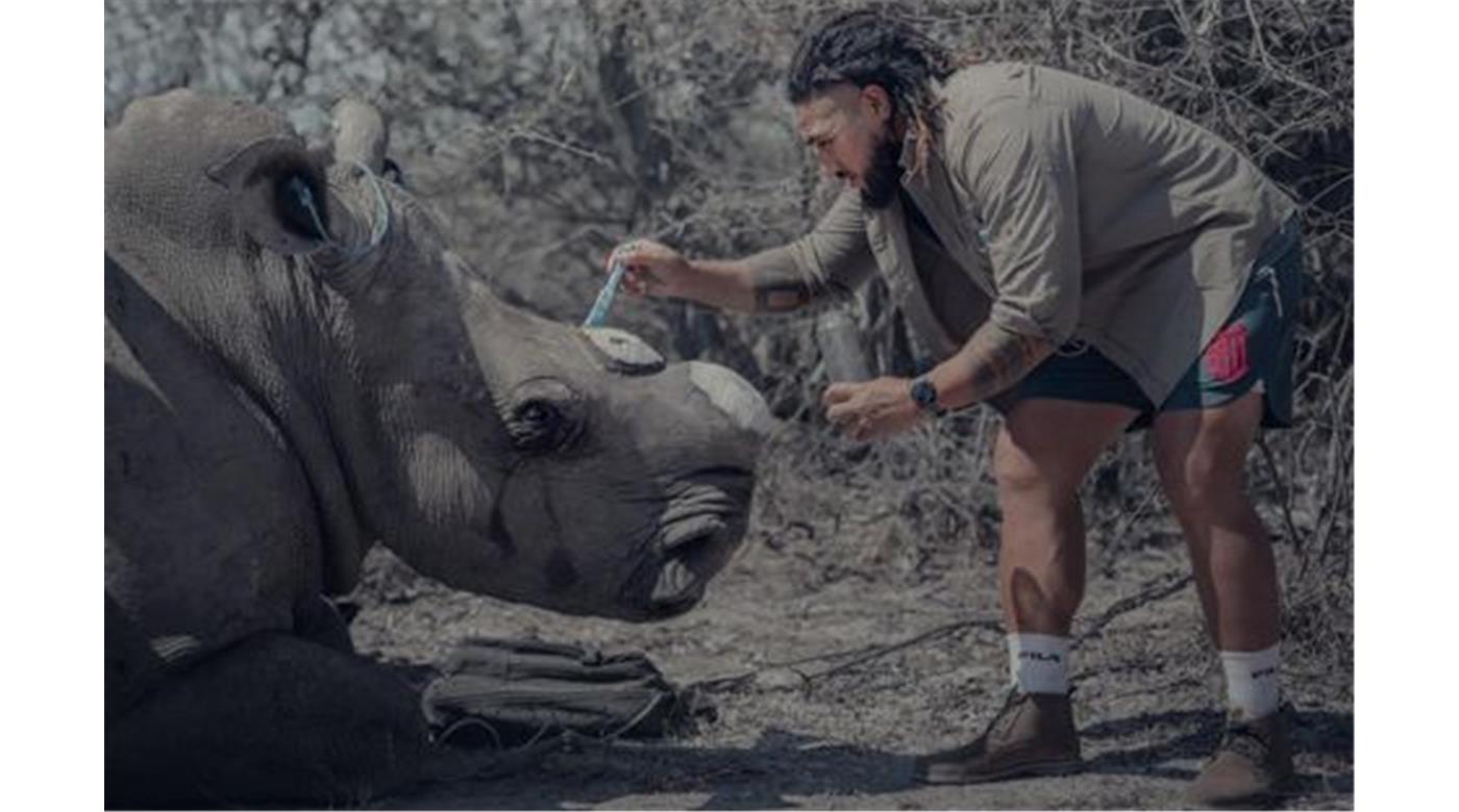 LA LEYENDA DE LOS ALL BLACKS, MA´A NONU, SE UNIÓ A UN PROYECTO DE CONSERVACIÓN DE RINOCERONTES EN SUDÁFRICA