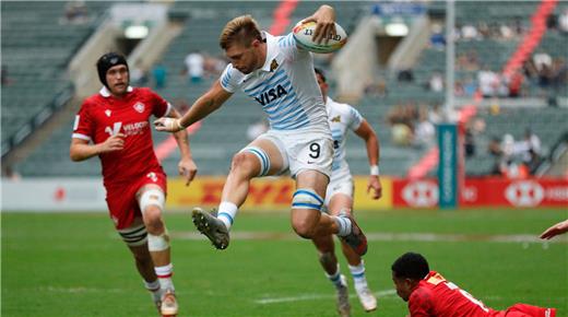 DEBUT CON GOLEADA DE LOS PUMAS 7