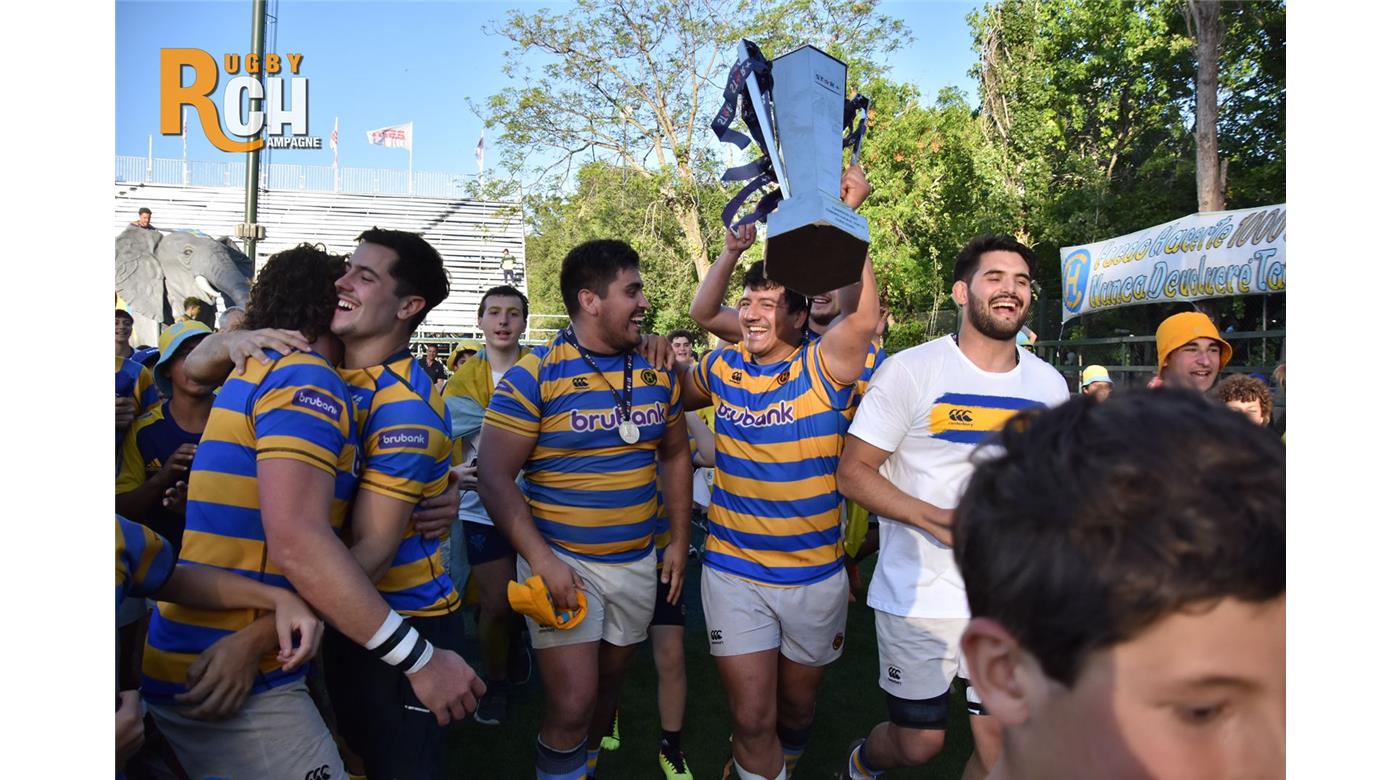 LOS FESTEJOS DE LOS JUGADORES E HINCHAS DE HINDÚ TRAS EL TÍTULO