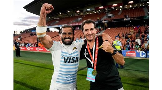 SANTIAGO GÓMEZ CORA ANALIZA EL LOGRO DE LOS PUMAS 7S EN HAMITON Y SE PREPARA PARA  EL SEVEN QUE ARRANCARÁ MAÑANA EN SYDNEY 