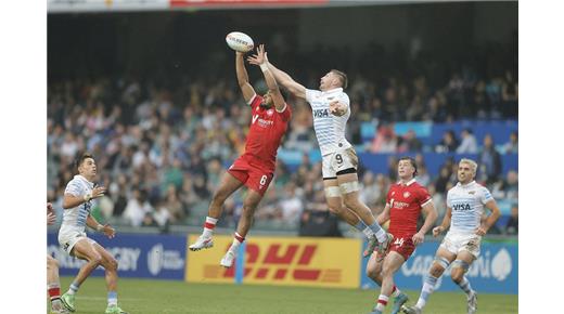 DEBUT CON VICTORIA DE LOS PUMAS 7S EN HONG KONG