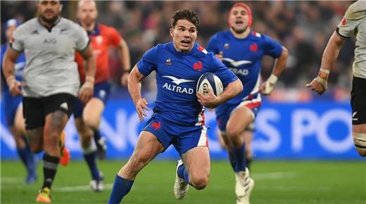 "ME ESTOY HACIENDO MAYOR, TAL VEZ ESTOY MADURANDO" ANTOINE DUPONT ANALIZÓ SU PRESENTE Y EL DEL SELECCIONADO FRANCÉS