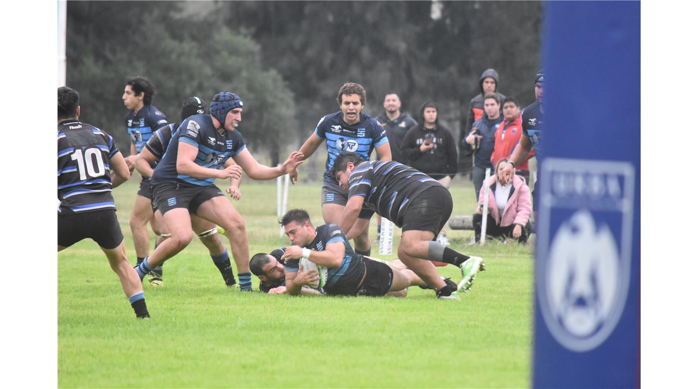 SAN MIGUEL Y OTRA GOLEADA ANTE PORTEÑO PARA AFIRMARSE EN LA PUNTA DEL TORNEO