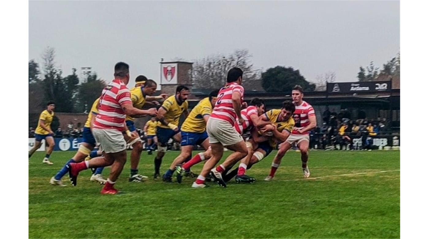 ALUMNI LO DIO VUELTA EN EL SEGUNDO TIEMPO Y QUEDÓ COMO ESCOLTA