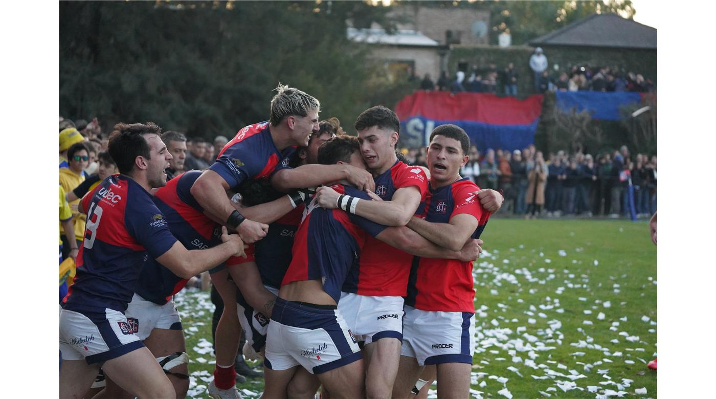 LAS FOTOS DEL CLÁSICO PLATENSE EN EL URBA TOP 12