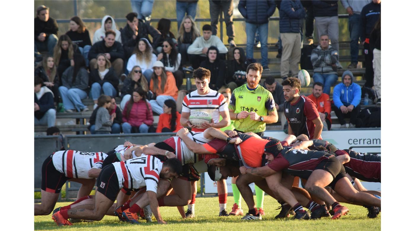 LAS FOTOS DEL PARTIDO ENTRE MONTE GRANDE Y LANÚS RC