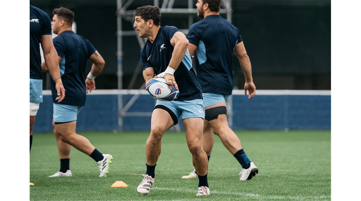 LOS PUMAS SE ENTRENARON  A PUERTAS CERRADAS EN LA BAULE 