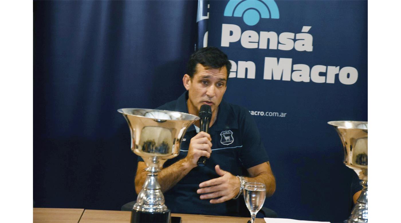 JAVIER PELEGRINA: 