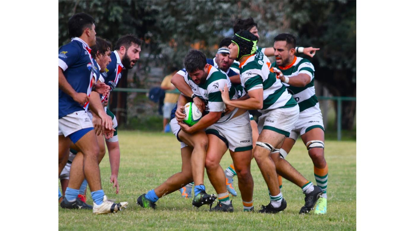 LAS IMÁGENES DEL PARTIDO ENTRE ST. BRENDAN'S Y ALBATROS