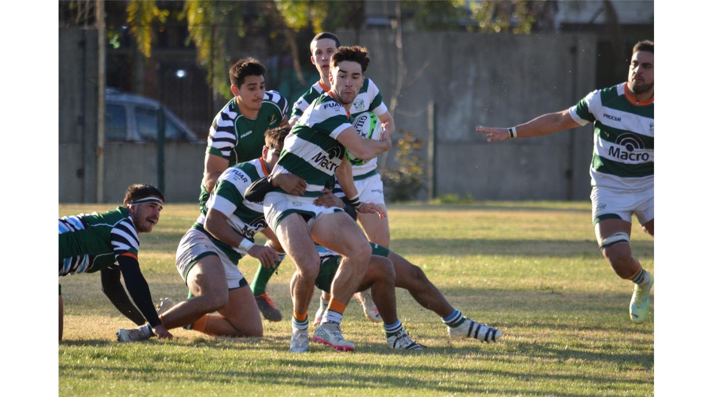 ST. BRENDAN'S SUMÓ UN TRIUNFO CLAVE PARA SEGUIR PRENDIDO ARRIBA 