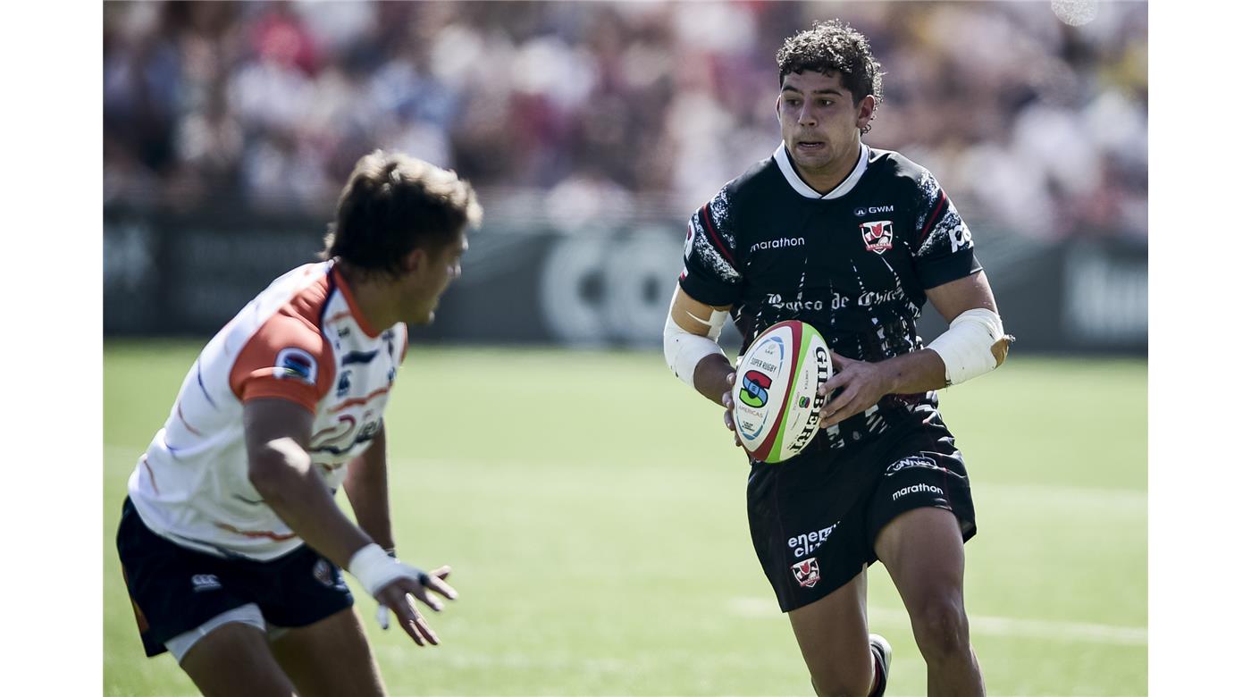 SELKNAM BRILLÓ FRENTE A TARUCAS EN CHILE 