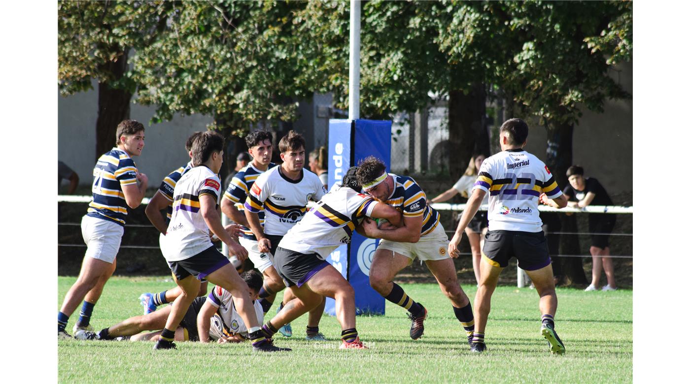 LICEO MILITAR FUE CONTUNDENTE Y GOLEÓ A CASA DE PADUA EN EL INICIO DEL TORNEO