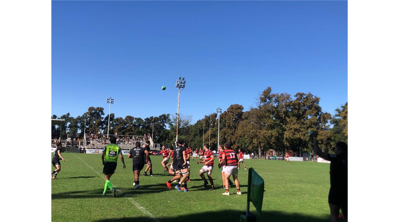 OLIVOS SE HIZO FUERTE EN SU CASA Y SE LLEVÓ UN BUEN TRIUNFO SOBRE UNIVERSITARIO DE LA PLATA