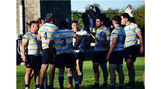 DEL SUR SIGUE A PASO FIRME Y ESTIRÓ SU INVICTO