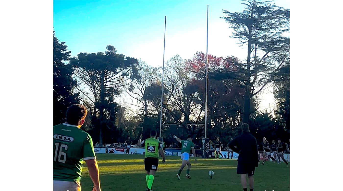 SIN MUCHO MERECIMIENTO, HURLING SE LLEVÓ EL PARTIDO EN LA ÚLTIMA JUGADA