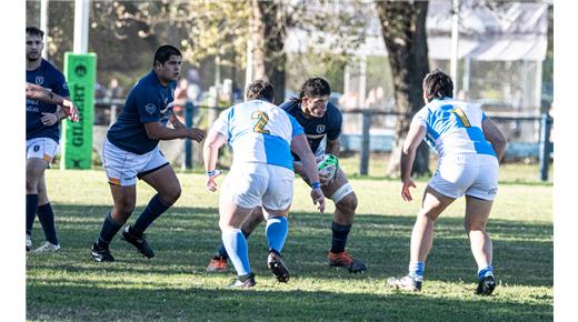 VICENTINOS VENCIÓ A CENTRO NAVAL PARA SEGUIR PRENDIDO EN LA PELEA DEL GRUPO