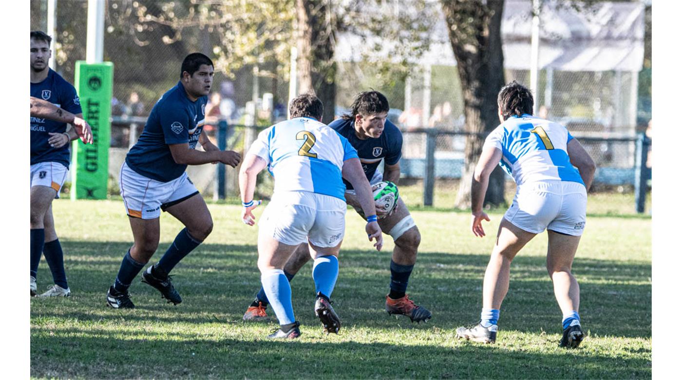 VICENTINOS VENCIÓ A CENTRO NAVAL PARA SEGUIR PRENDIDO EN LA PELEA DEL GRUPO