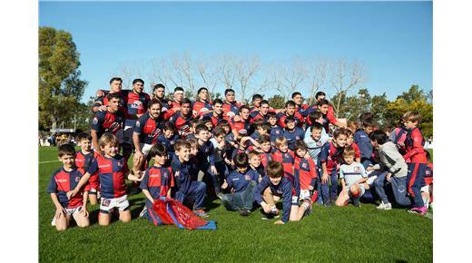 SAN LUIS SE HIZO FUERTE EN LA CUMBRE Y SE QUEDÓ CON EL CLÁSICO DE LA CIUDAD ANTE LA PLATA