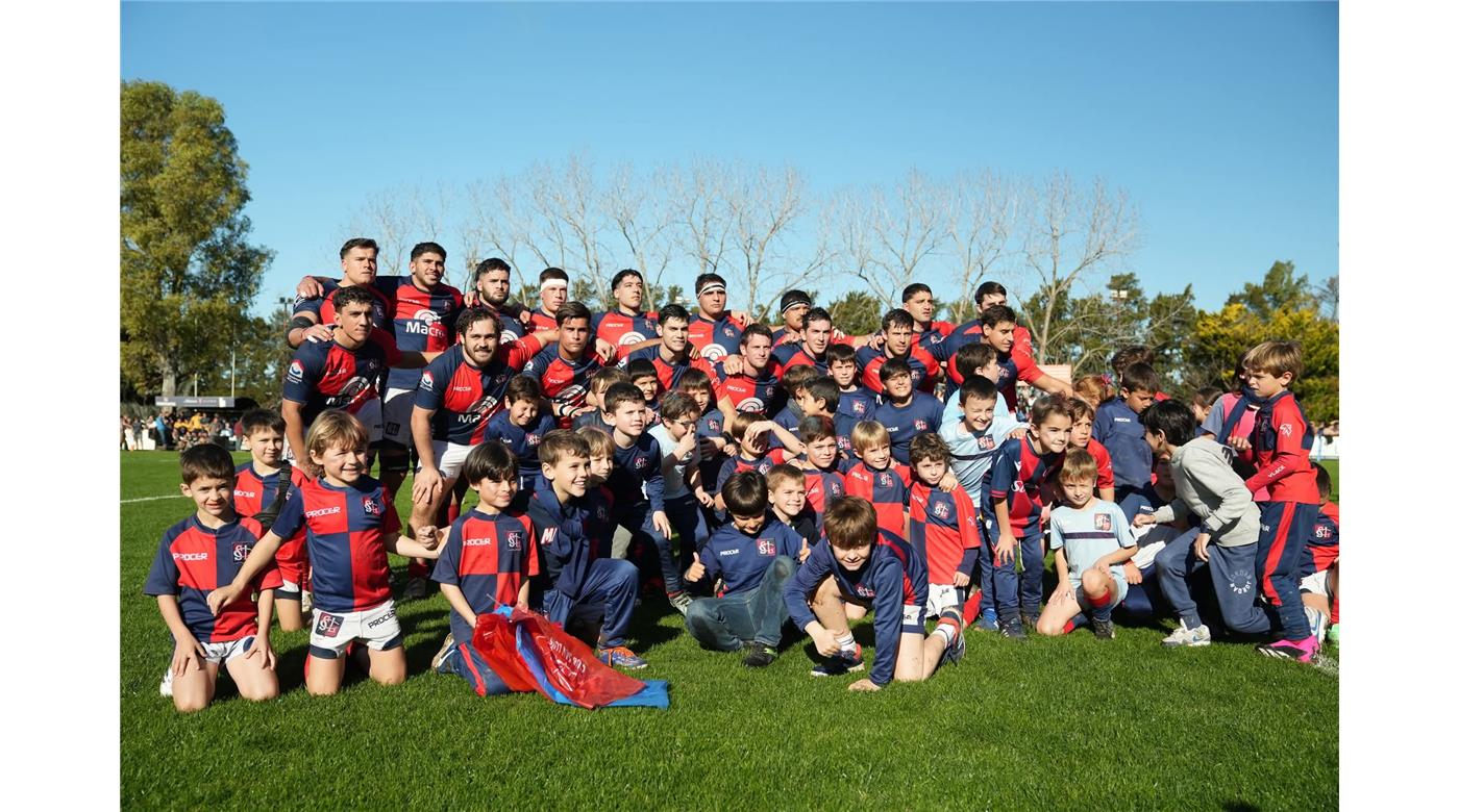 SAN LUIS SE HIZO FUERTE EN LA CUMBRE Y SE QUEDÓ CON EL CLÁSICO DE LA CIUDAD ANTE LA PLATA