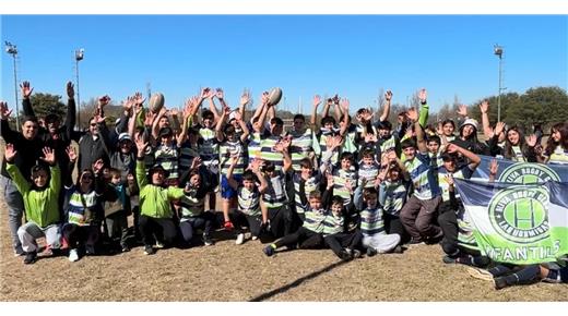 EN LA PREVIA DE LOS PUMAS SE REALIZÓ UNA JORNADA DE RUGBY DE LOS CLUBES DE CÓRDOBA
