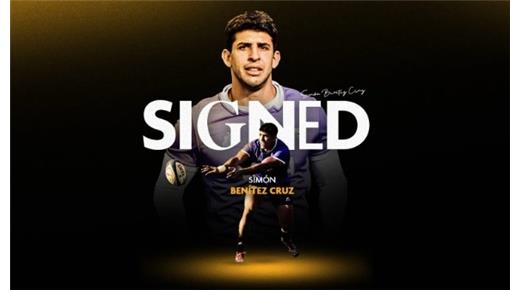 RED BULL COMPRÓ AL NEWCASTLE DE SIMÓN BENÍTEZ CRUZ