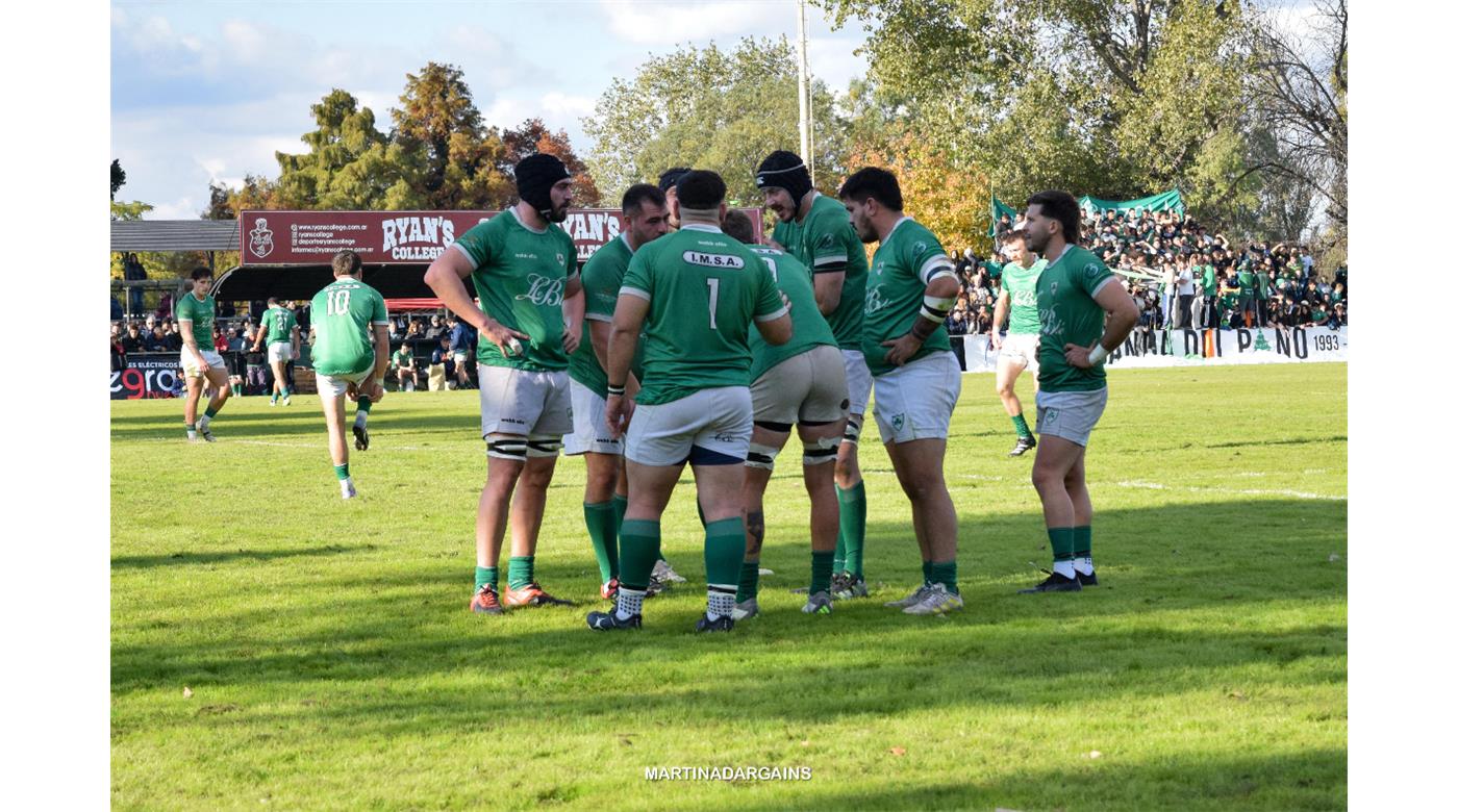 HURLING SE LLEVÓ UN GRAN TRIUNFO DE SU VISITA A BENAVÍDEZ