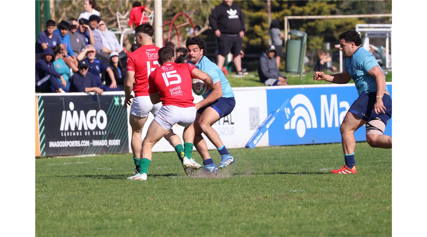 EL CUQ SE LO GANÓ EN EL FINAL AL CLUB ITALIANO Y NO AFLOJA EN LA PELEA POR EL ASCENSO DIRECTO