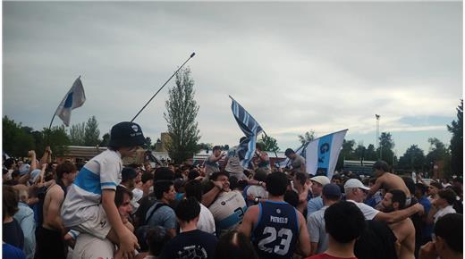 GIMNASIA Y ESGRIMA CONSIGUIÓ LA VICTORIA ANTE LUJÁN, LOGRÓ EL ASCENSO Y SI LOGRA UN TRIUNFO EN LA ÚLTIMA FECHA SERÁ EL CAMPEÓN