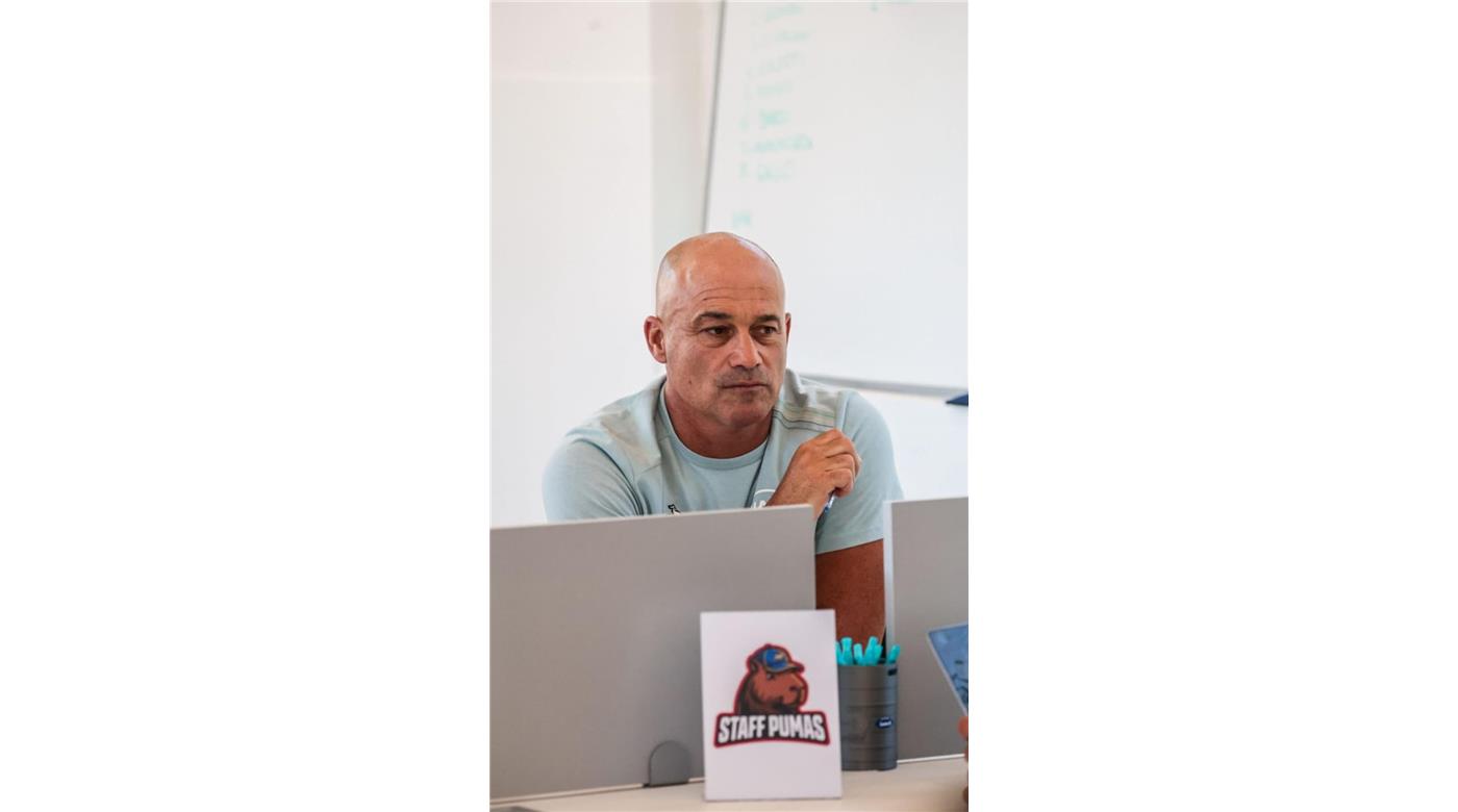 CAPIBARAS XV Y UN INVITADO DE LUJO EN EL ENTRENAMIENTO MATUTINO