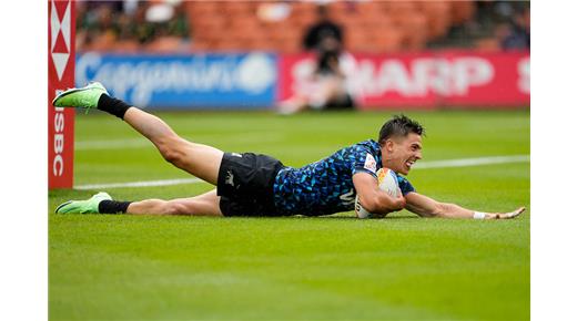 LOS PUMAS DEBUTARON CON UN IMPECABLE TRIUNFO ANTE FIJI 