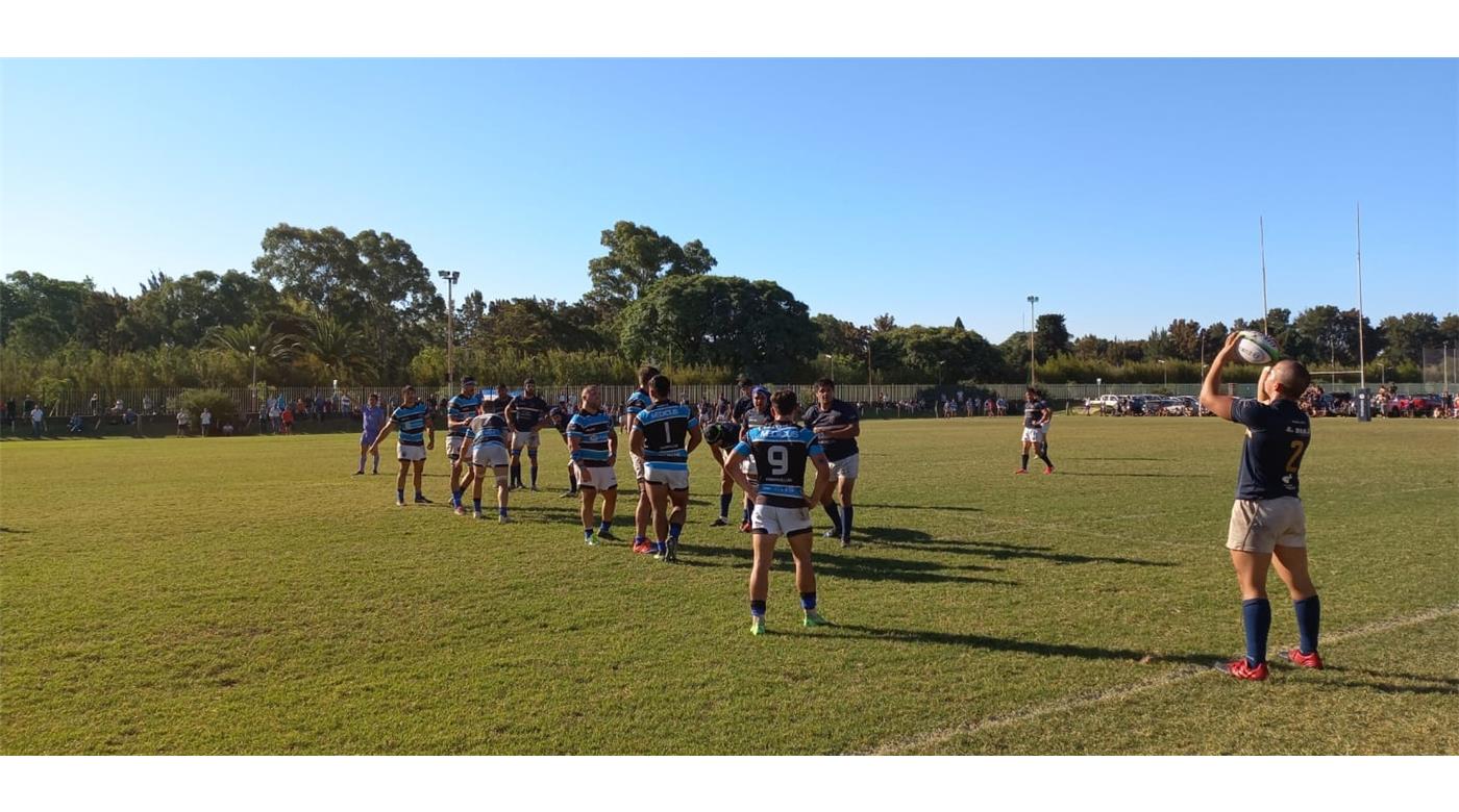 LICEO NAVAL GOLEÓ Y ES EL NUEVO PUNTERO