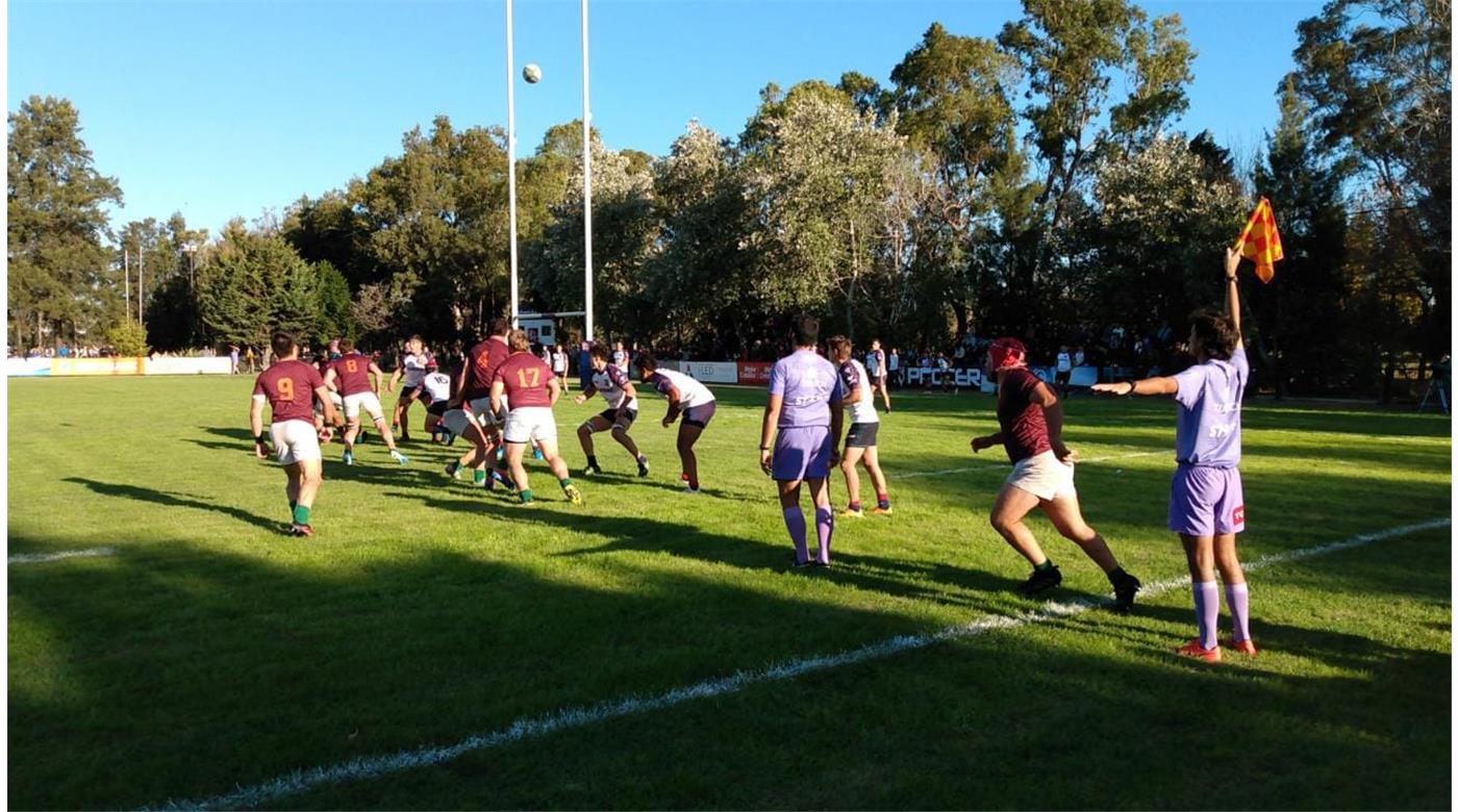 Newman obtuvo un nuevo triunfo en la Cumbre y se afirma en la punta del Top 13