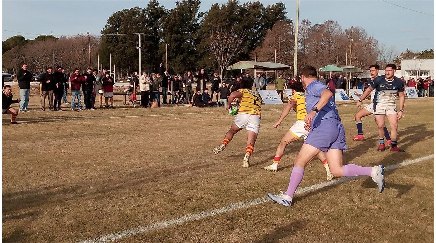 MERCEDES SE QUEDÓ CON EL PARTIDO DE LA FECHA Y ES EL NUEVO PUNTERO DEL GRUPO