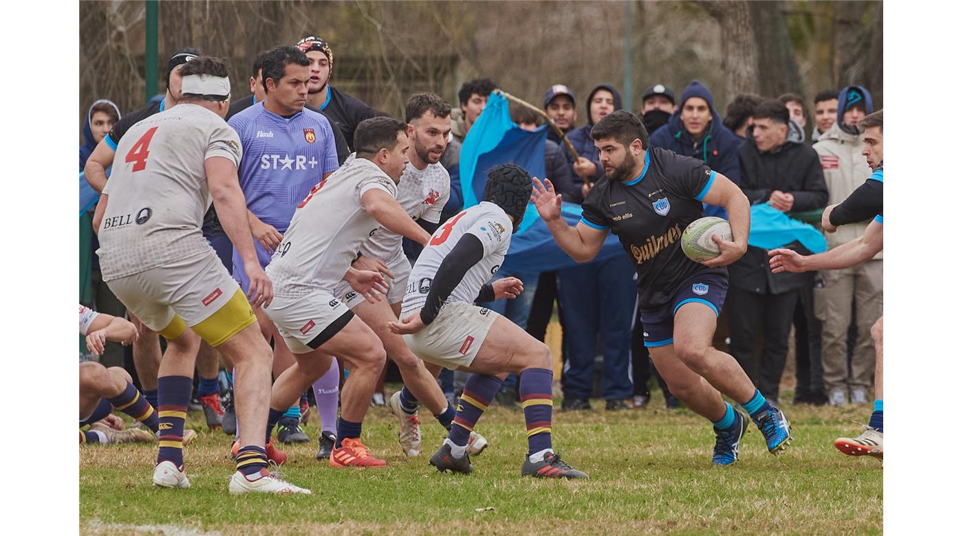 EL CUQ DERROTÓ A OLD GEORGIAN Y SE AFERRÓ AÚN MÁS A LA CIMA