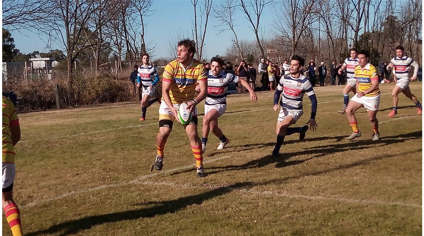 MERCEDES GANÓ Y SE MANTIENE EN LO MÁS ALTO DE LA TABLA