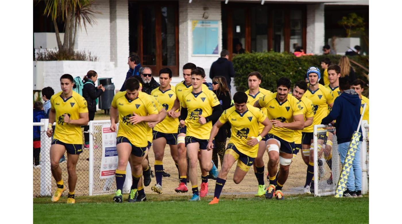 LA PLATA VOLVIÓ AL TRIUNFO Y SE AFERRA EN LA CIMA