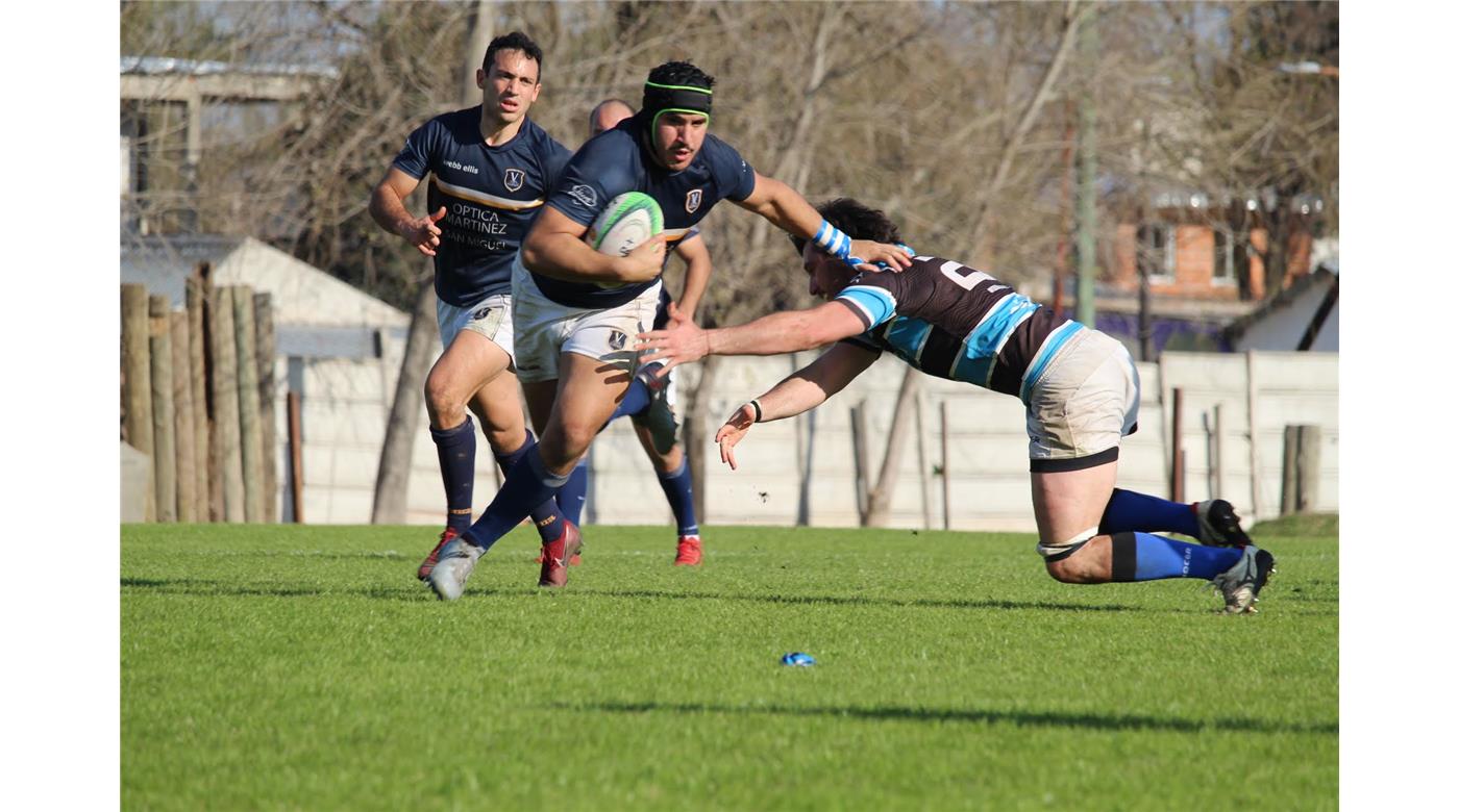 VICENTINOS LOGRÓ UN SORPRESIVO TRIUNFO ANTE LICEO NAVAL EN EL BARRIO MANUELITA