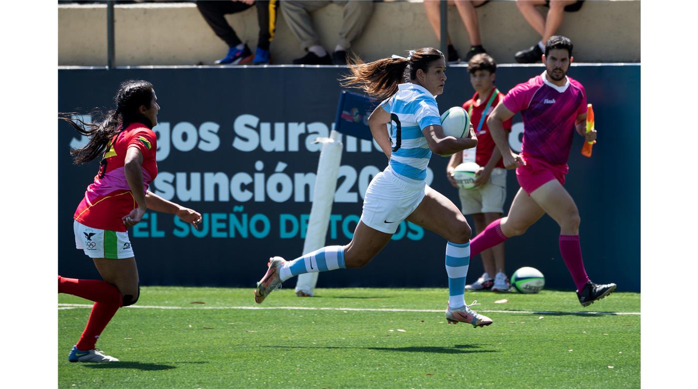 LA PALABRA DE SOFÍA GONZÁLEZ Y AZUL MEDINA TRAS EL DEBUT CON TRIUNFO DE LAS YAGUARETÉS 