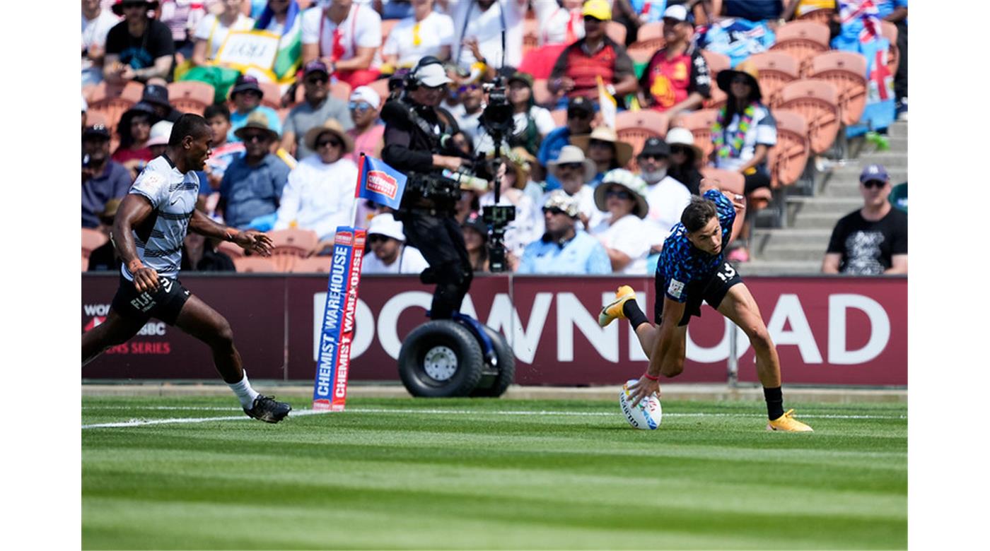 LOS PUMAS SEVENS VENCIERON A FIJI Y VAN POR LAS SEMIFINALES DEL ORO 